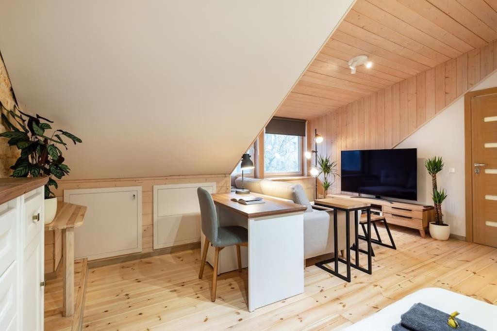 Luxury Apartment In Gedimino Av. Vilnius Bagian luar foto
